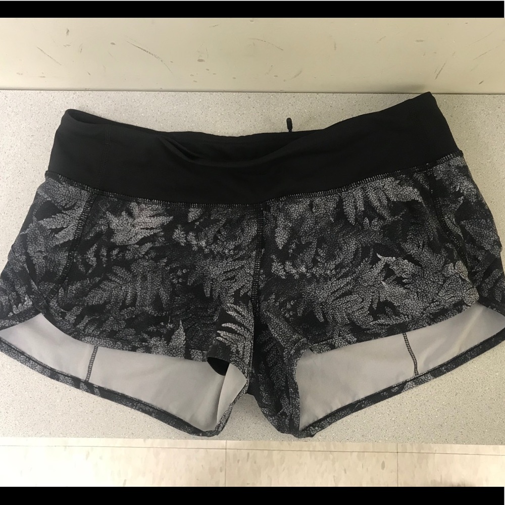 Lululemon speed shorts size 6